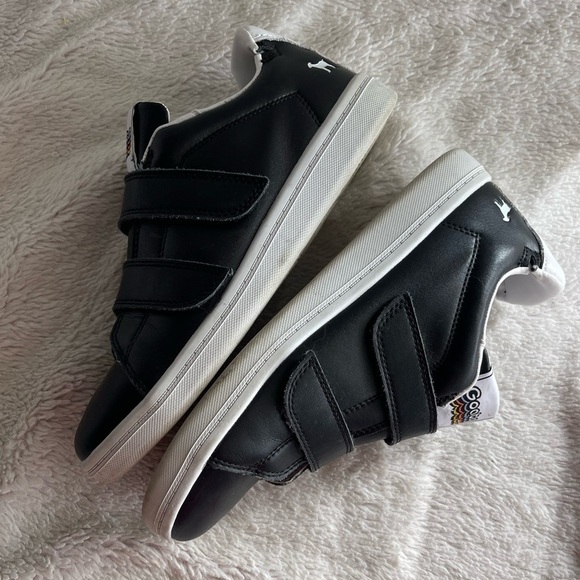 Goats black and white hook and loop strap sneaker - Picture 9 of 10